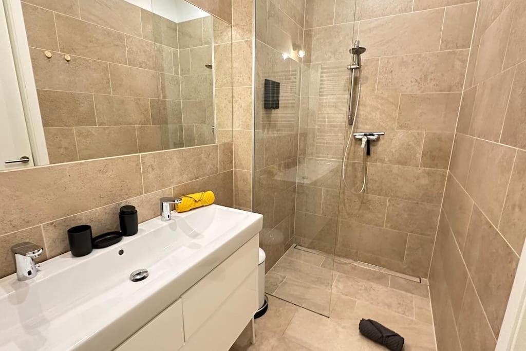 African Paradise With Jacuzzi & Sauna Vienna