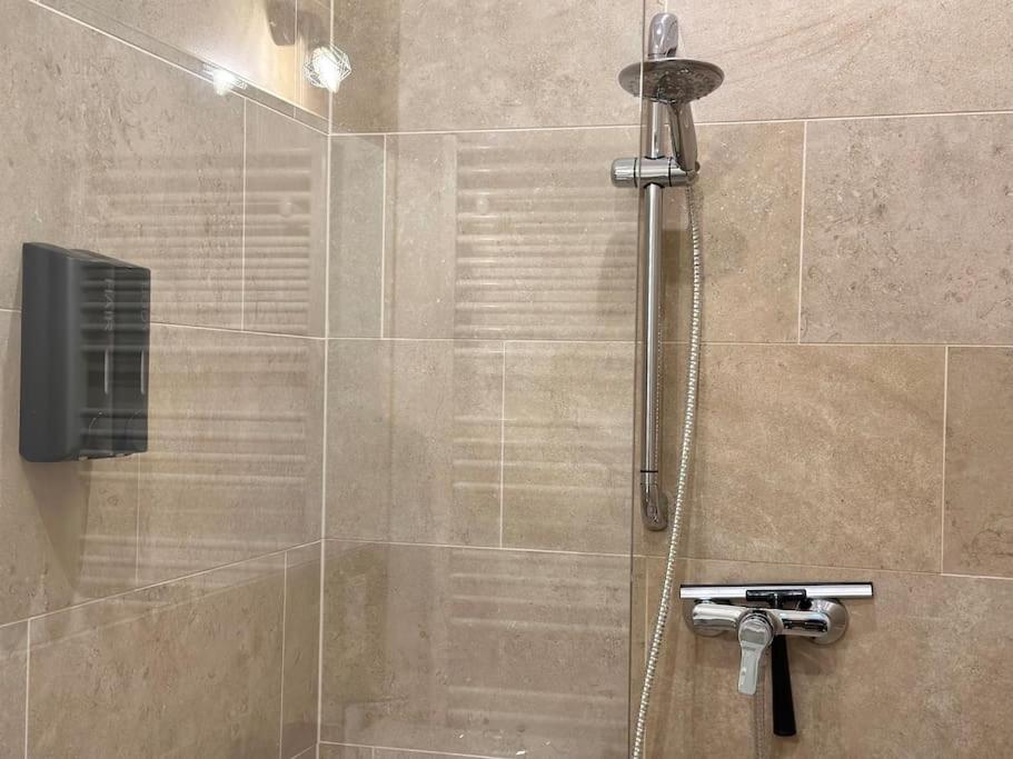 Apartment African Paradise With Jacuzzi & Sauna Vienna