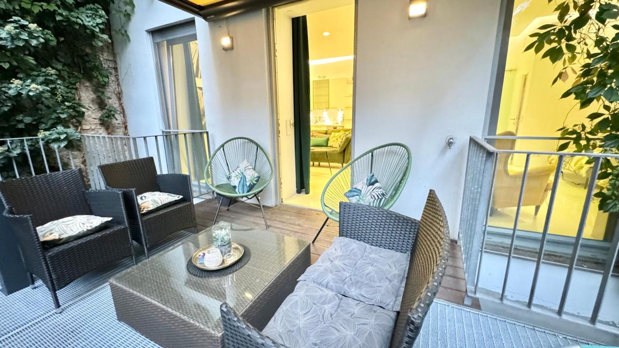 African Paradise With Jacuzzi & Sauna Apartment *