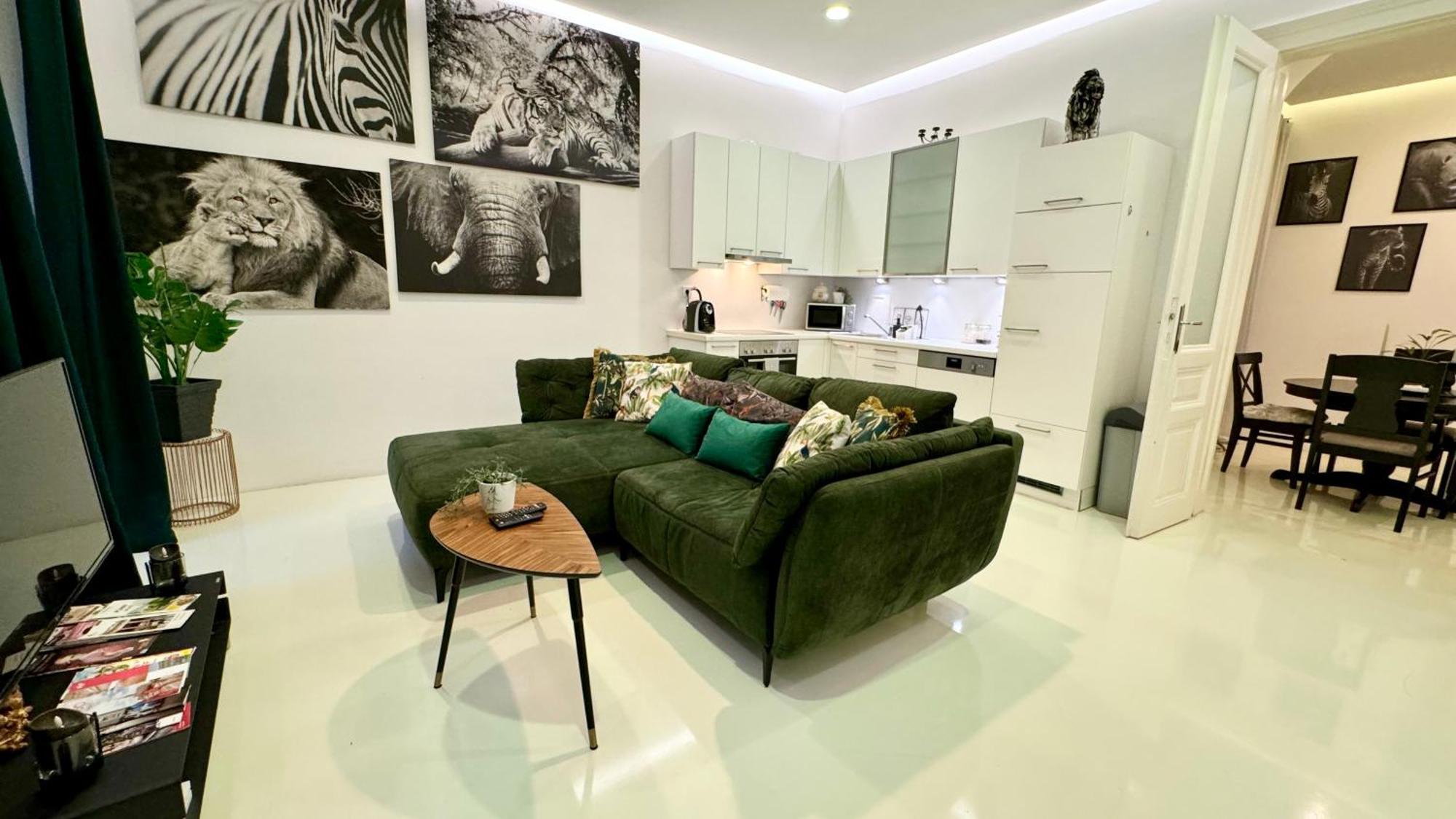 Apartment African Paradise With Jacuzzi & Sauna *